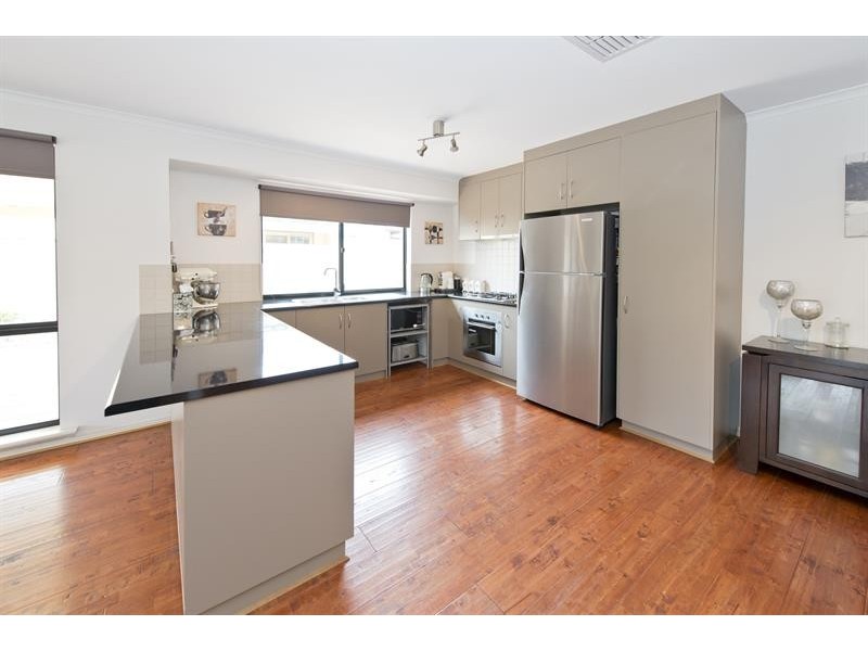 42 Peerless Rd, Munno Para West SA 5115