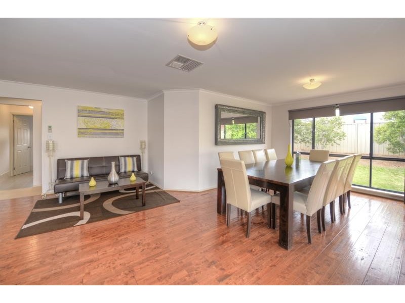 42 Peerless Rd, Munno Para West SA 5115