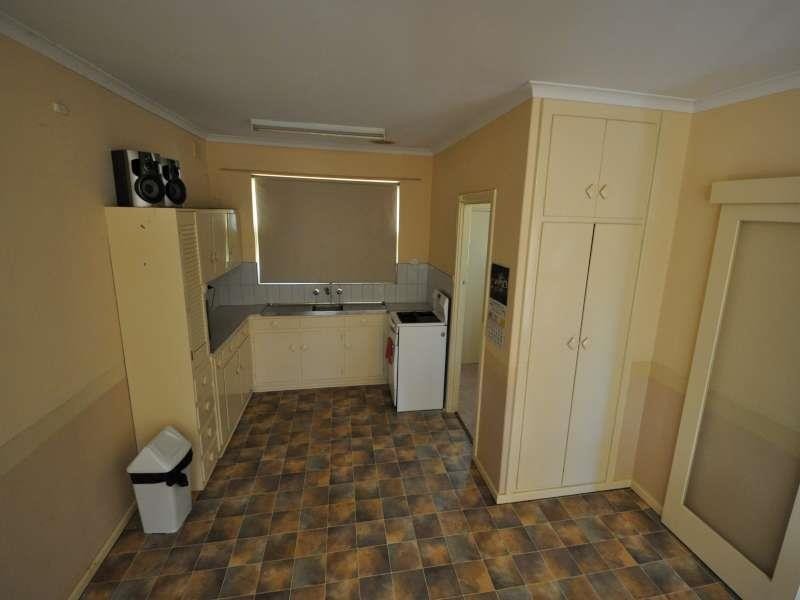 4 Dorset St, Brahma Lodge SA 5109