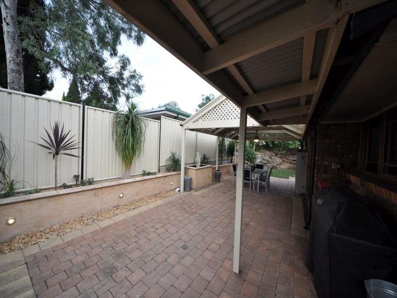 200 Grenfell Rd, Wynn Vale SA 5127