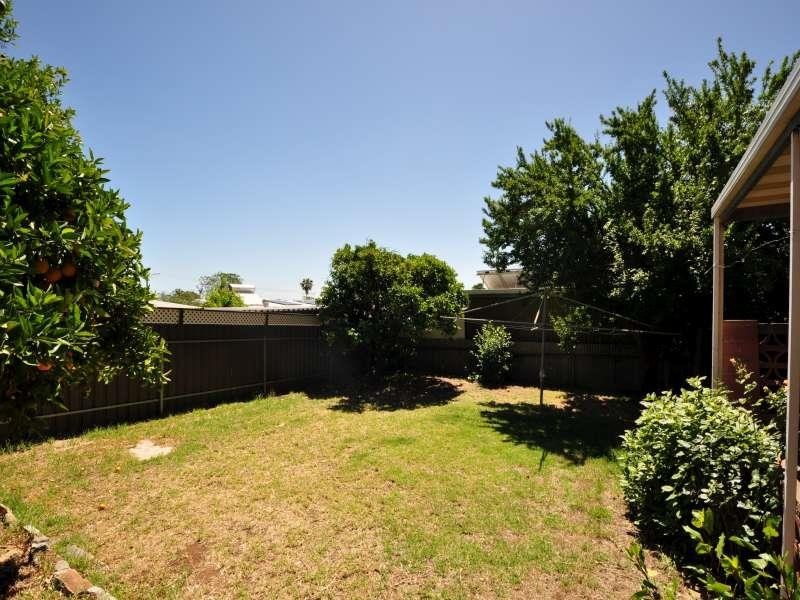 9 Mulna Rd, Ingle Farm SA 5098