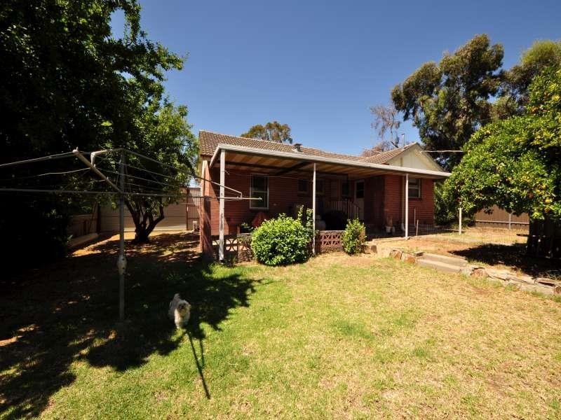 9 Mulna Rd, Ingle Farm SA 5098
