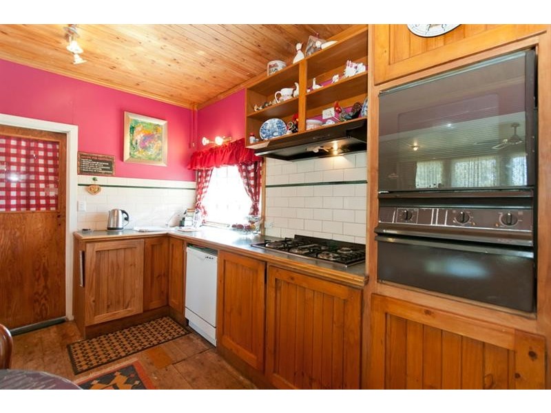 2 Chaplin Ave, Hillcrest SA 5086