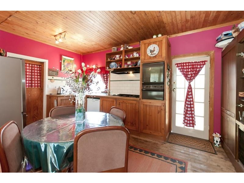 2 Chaplin Ave, Hillcrest SA 5086