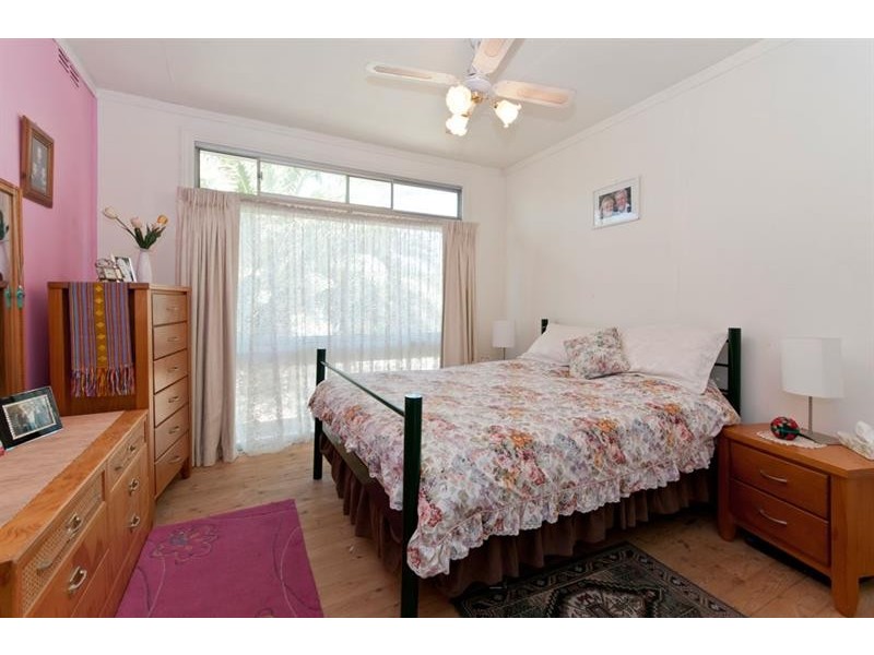 2 Chaplin Ave, Hillcrest SA 5086