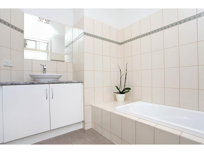 3/112-114 Anzac Hwy, Glandore SA 5037