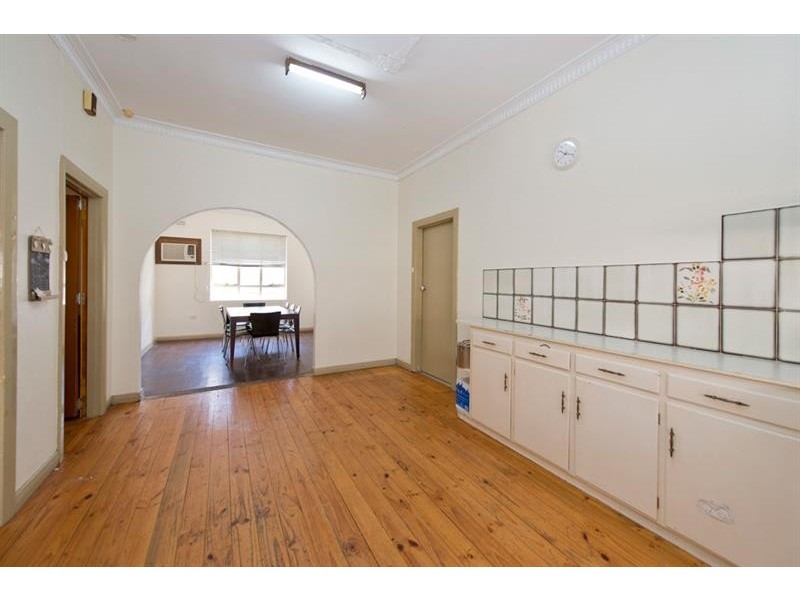 6 Reo Rd, Croydon Park SA 5008