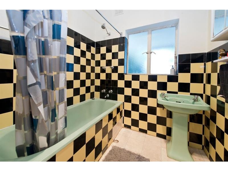 6 Reo Rd, Croydon Park SA 5008