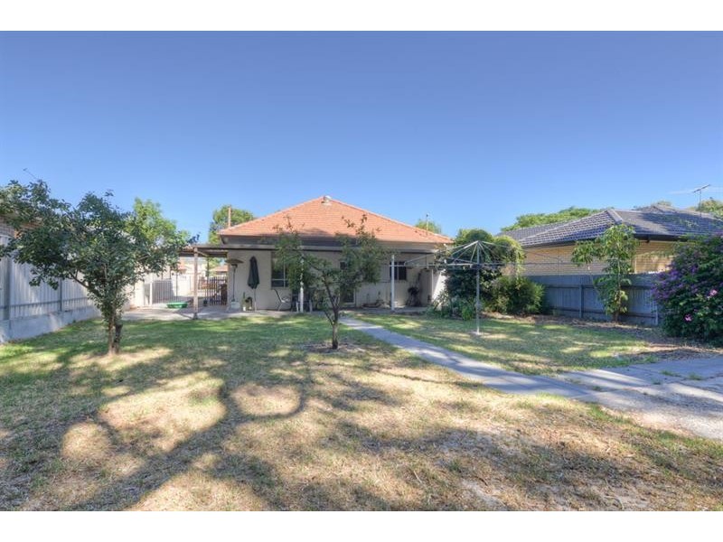 6 Reo Rd, Croydon Park SA 5008