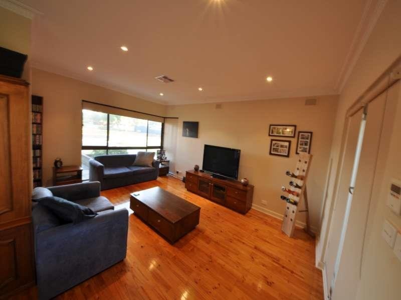 9 Beachway Ave, Semaphore Park SA 5019