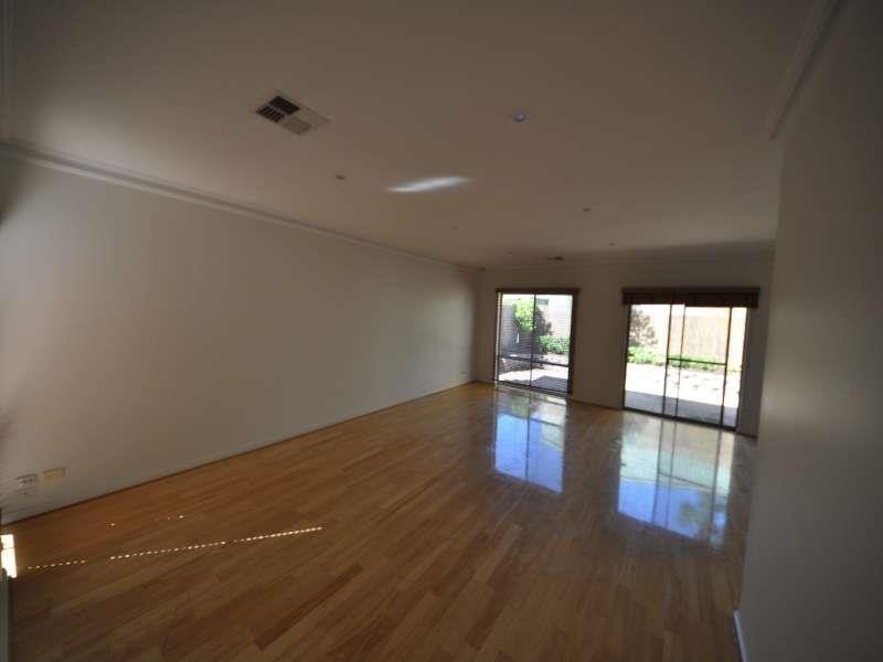 67A Churchill  Rd, Prospect SA 5082