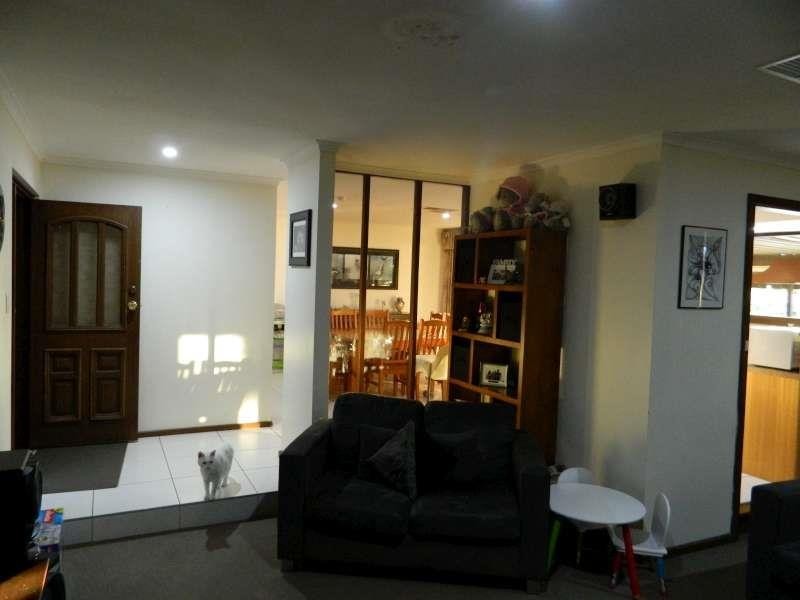 16 Hilltop Bvd, Hillbank SA 5112