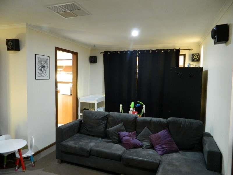 16 Hilltop Bvd, Hillbank SA 5112