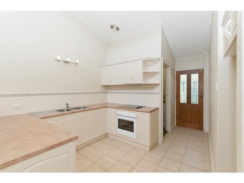 2/23 Collingrove Ave, Broadview SA 5083