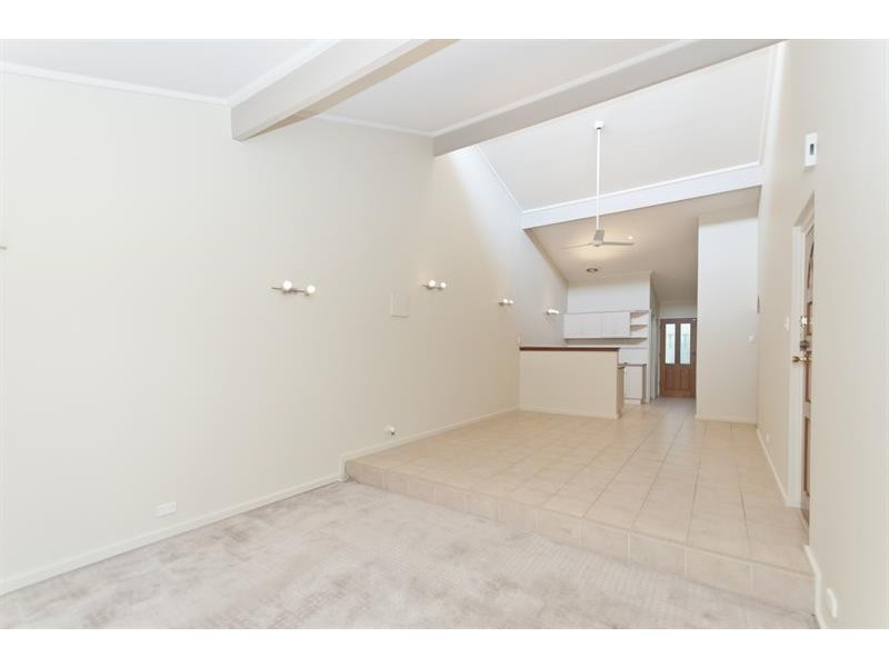 2/23 Collingrove Ave, Broadview SA 5083