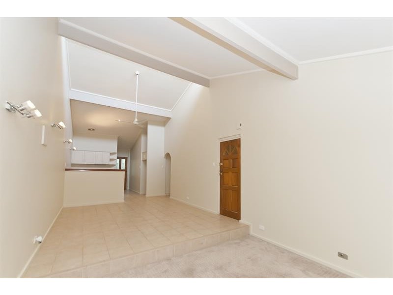 2/23 Collingrove Ave, Broadview SA 5083