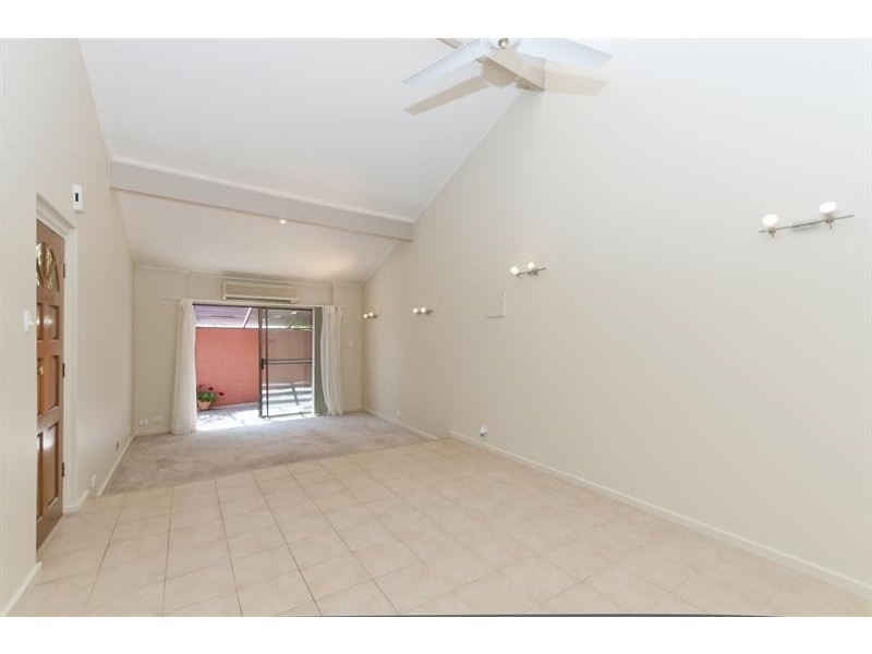 2/23 Collingrove Ave, Broadview SA 5083