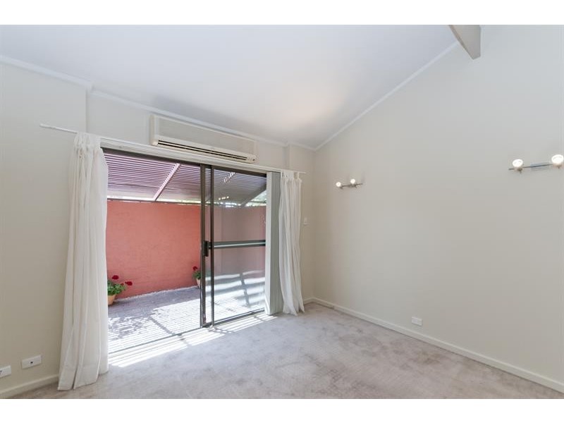 2/23 Collingrove Ave, Broadview SA 5083