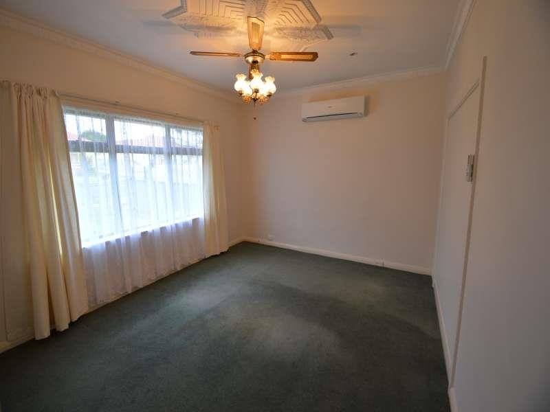 10 Munro Ave, Sefton Park SA 5083