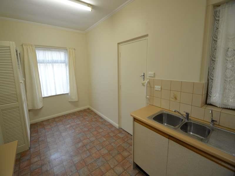 10 Munro Ave, Sefton Park SA 5083