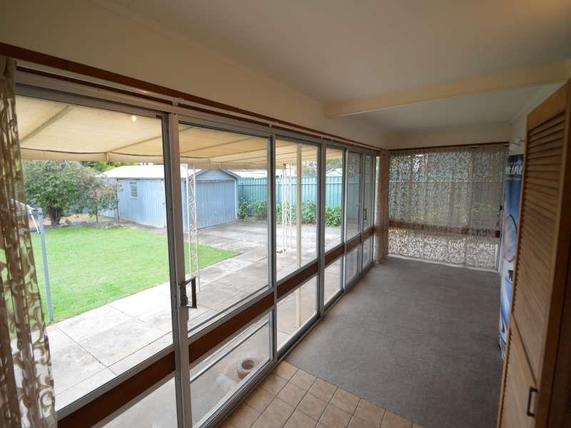 10 Munro Ave, Sefton Park SA 5083