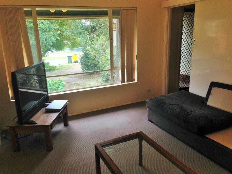 27 Walton Ave, Clearview SA 5085