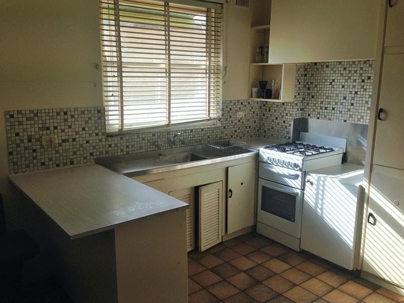 27 Walton Ave, Clearview SA 5085