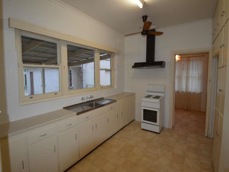 14 Flora Tce, Prospect SA 5082