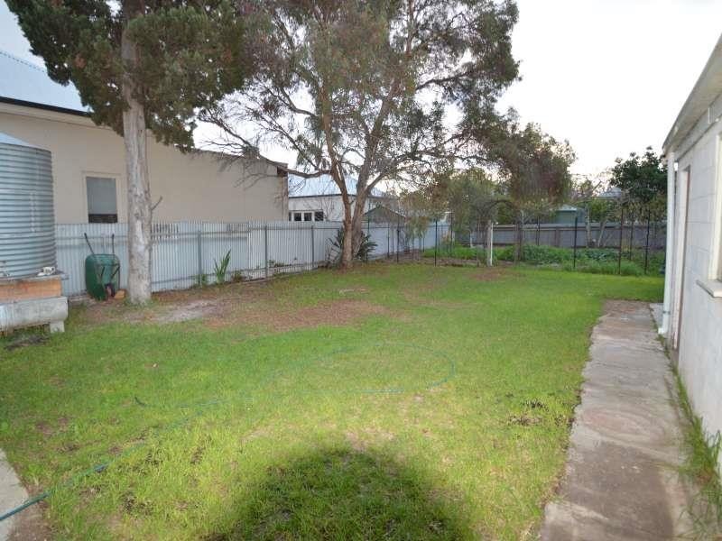 14 Flora Tce, Prospect SA 5082