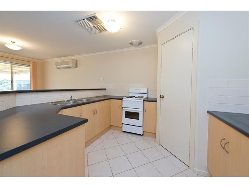 57 Douglas Rd, Salisbury East SA 5109