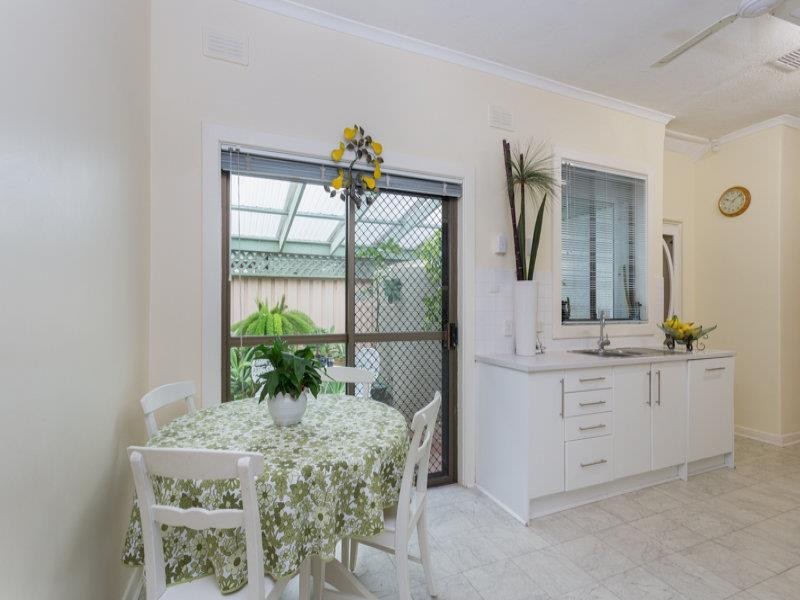 5 Somerset Ave, Clearview SA 5085