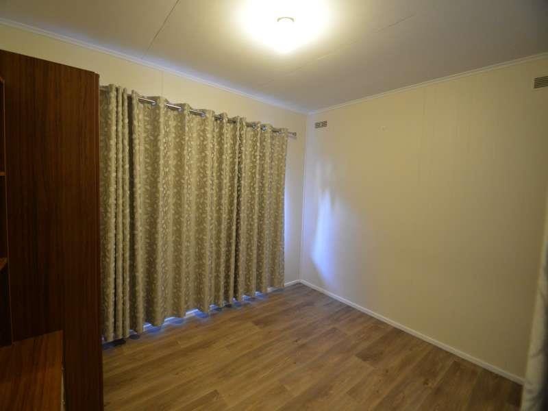 5 Somerset Ave, Clearview SA 5085