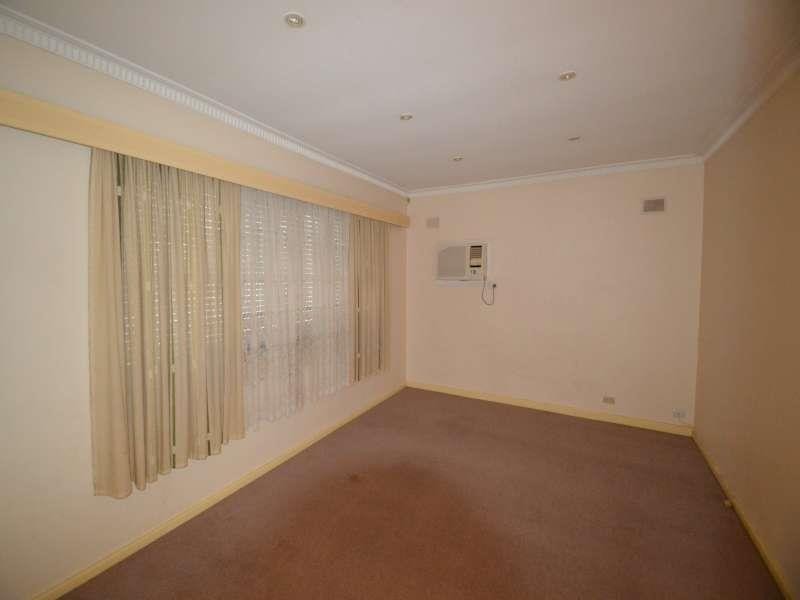 116 Nelson Rd, Valley View SA 5093