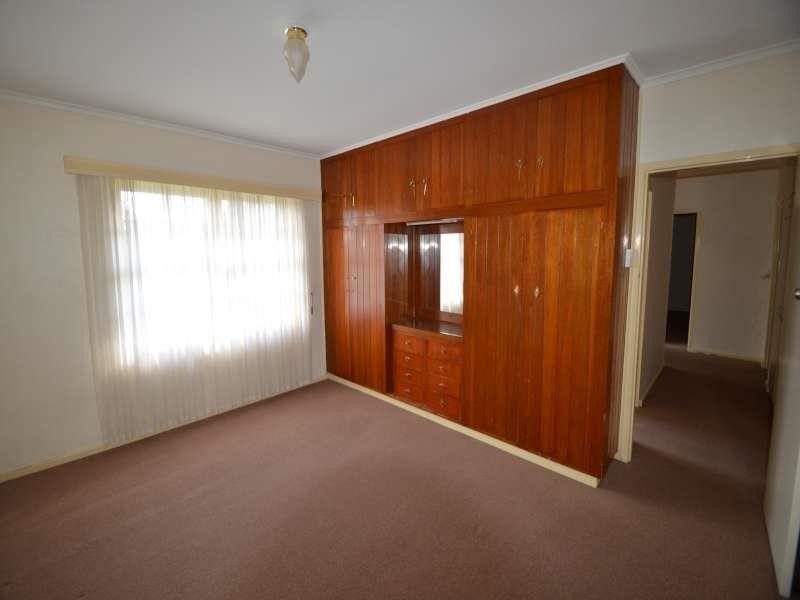 116 Nelson Rd, Valley View SA 5093