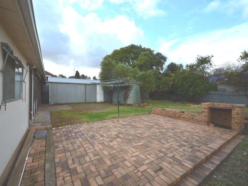 116 Nelson Rd, Valley View SA 5093
