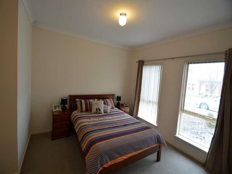 38 Ramsay St, Hillcrest SA 5086