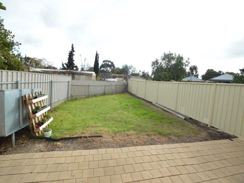 38 Ramsay St, Hillcrest SA 5086