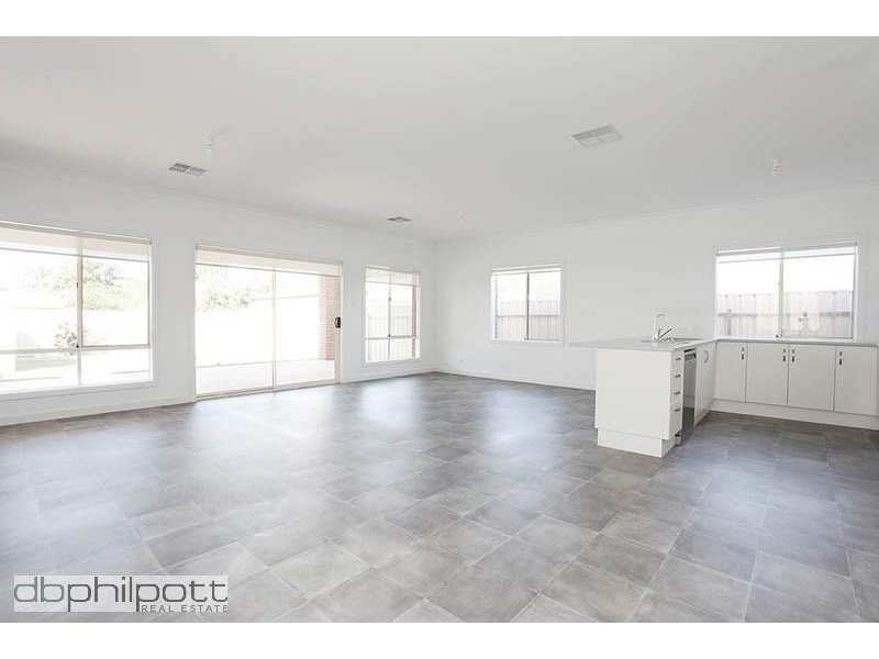 27A Whysall Road, Greenacres SA 5086