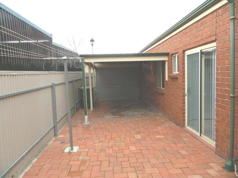 21 Chatswood Gr, Golden Grove SA 5125