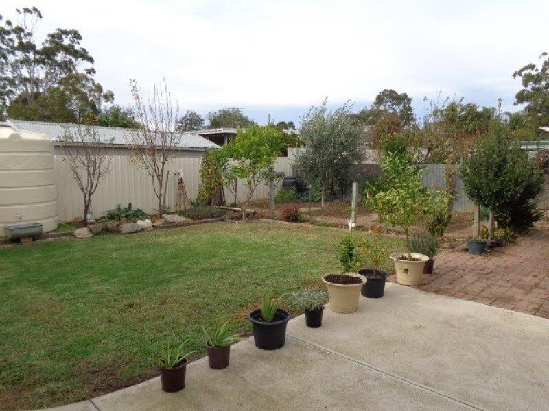 6 Gould St, Para Hills SA 5096