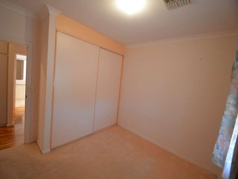 1 Derwent Avenue, Rostrevor SA 5073