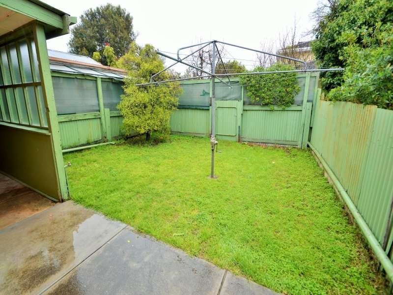 18 Johnson St, Royal Park SA 5014