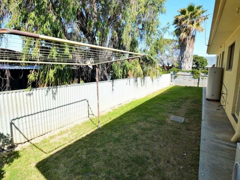 2/370 Military Rd, Semaphore Park SA 5019