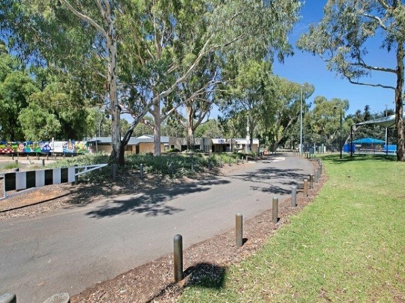 9/107 Hunter  Cres, Salisbury North SA 5108