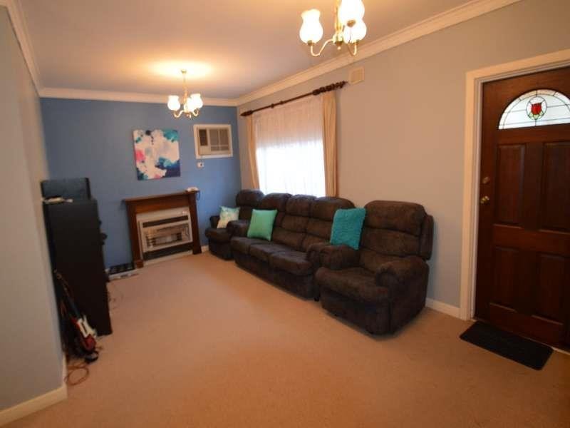 8 Jaffrey  St, Blair Athol SA 5084