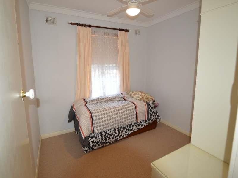 8 Jaffrey  St, Blair Athol SA 5084
