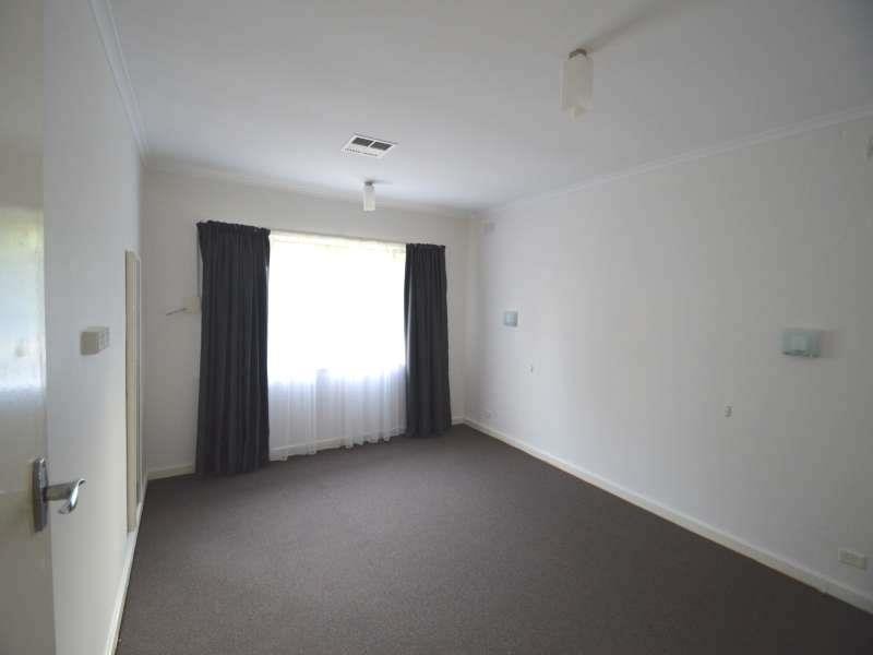 30  Coulls  Rd, Banksia Park SA 5091