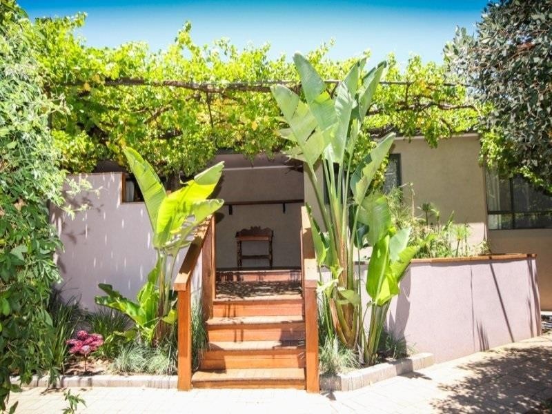 30  Coulls  Rd, Banksia Park SA 5091