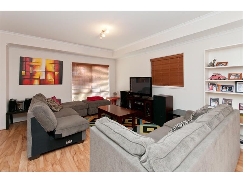 38 Mckinlay Ave, Gilles Plains SA 5086