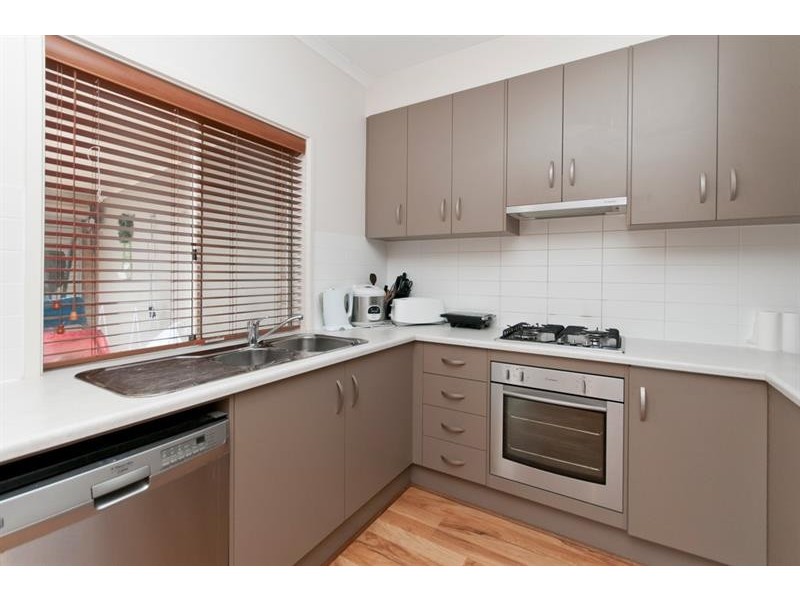 38 Mckinlay Ave, Gilles Plains SA 5086